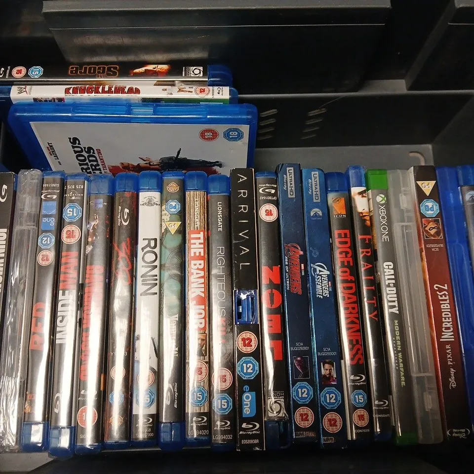 APPROXIMATELY 25 ASSORTED DVDS & GAMES TO INCLUDE JOHN WICK (BLU-RAY), CALL OF DUTY MODERN WARFARE REMASTERED (XBOX ONE), AVENGERS ASSEMBLE (BLU-RAY), ETC