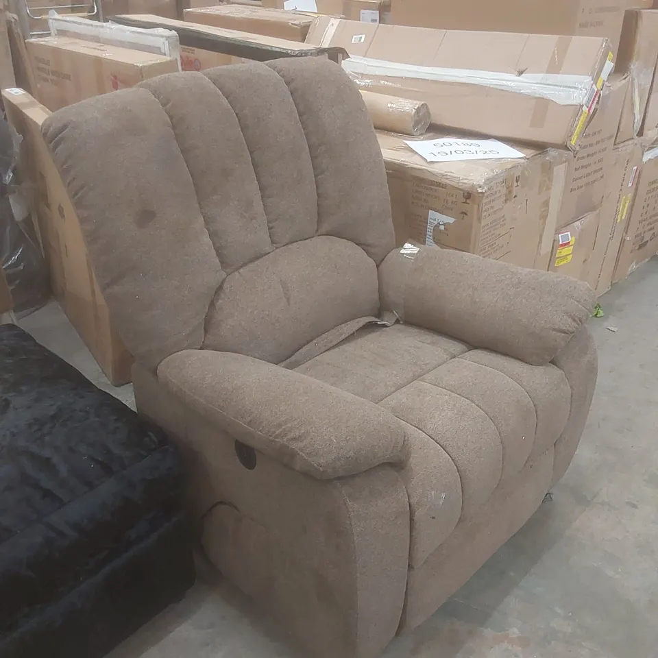 DESIGNER FABRIC UPHOLSTERED POWER RECLINER ARMCHAIR 