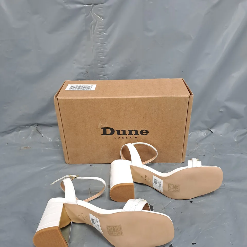 BOXED PAIR OF DUNE LONDON MINIMAL LEATHER SANDAL WHITE CROC UK 6 