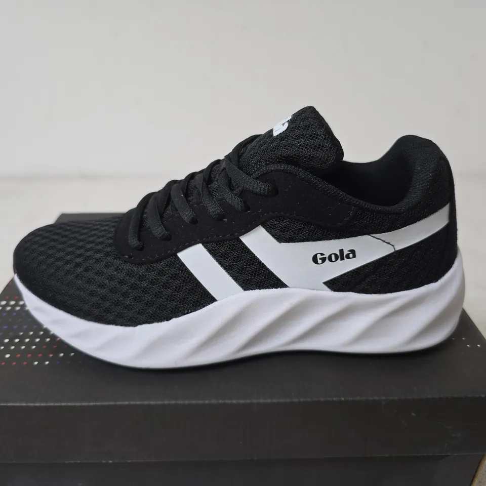 BOXED GOALA DRAKEN TRAINERS, BLACK/WHITE - SIZE 3