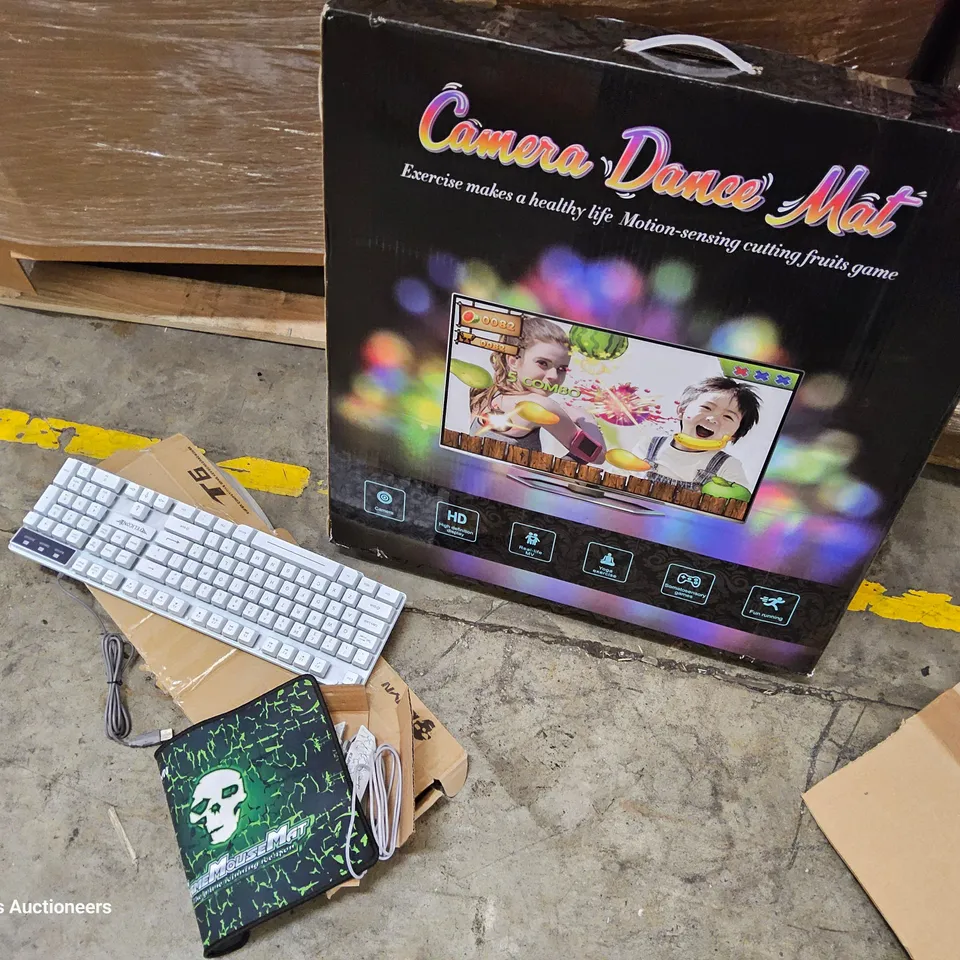 PALLET OF ASSORTED ITEMS TO INCLUDE, CAMERA DANCE MAT, GAMING KEYBOARD & MOUSE, BICYCLE, MATTRESS.
