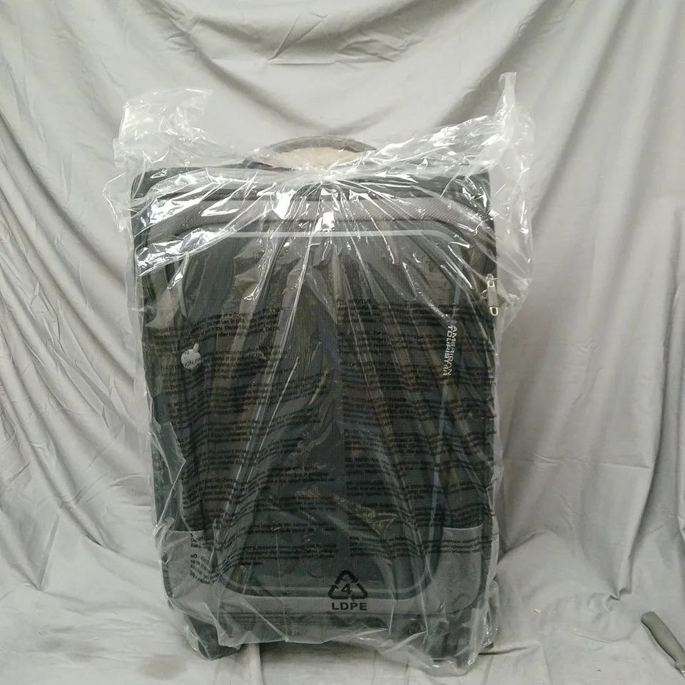 AMERICAN TOURISTER PULSONIC LUGGAGE CASE – BLACK