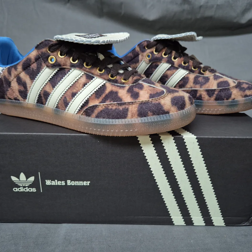 BOXED PAIR OF ADIDAS WALES BONNER PONY LEO SAMBA SHOES IN ANIMAL PRINT/CREAM UK SIZE 6