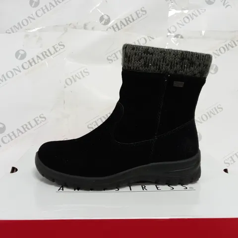 BOXED RIEKER WATER RESISTANT BOOTS, BLACK - SIZE 4