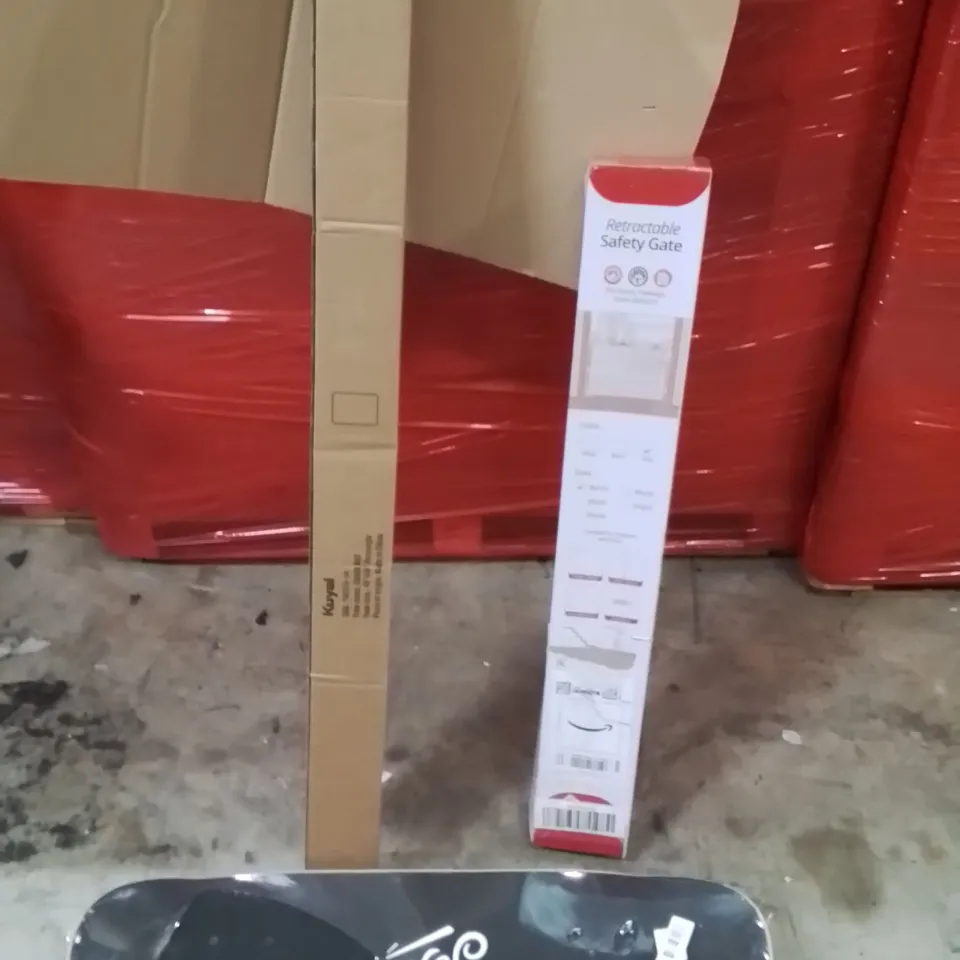 PALLET OF ASSORTED HOUSEHOLD GOODS AND PRODUCTS TO INCLUDE;SKATE BOARD, CHAIR MAT, RETRACTABLE SAFETY GATE, SLOW COOKER, GAMING MOUSE PAD AND OTHER ASSORTED ITEMS...