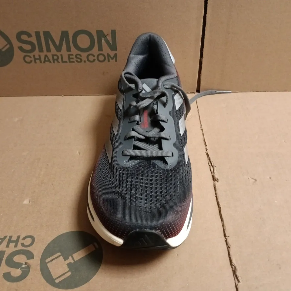 PAIR OF ADIDAS SUPERNOVA TRAINERS IN GREY/RED SIZE UK 10