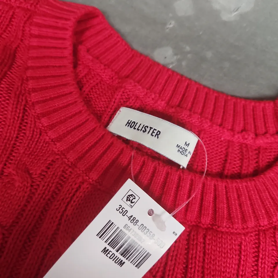 HOLLISTER WOMEN'S RED CABLE KNIT SWEATER – UK SIZE M
