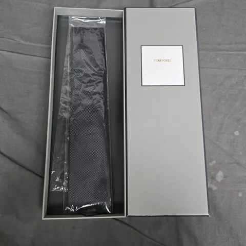 BOXED TOM FORD NECKTIE – MID GREY SOLID – UNI