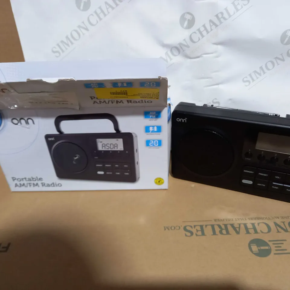 ONN PORTABLE AM/FM RADIO