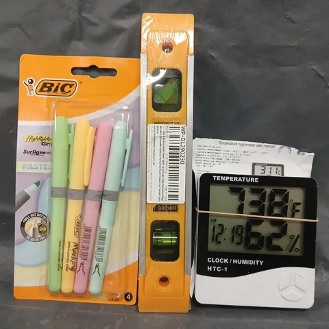 APPROXIMATELY 10 ASSORTED HOUSEHOLD ITEMS TO INCLUDE BIG PASTEL PENS, SPIRIT LEVEL, ETC