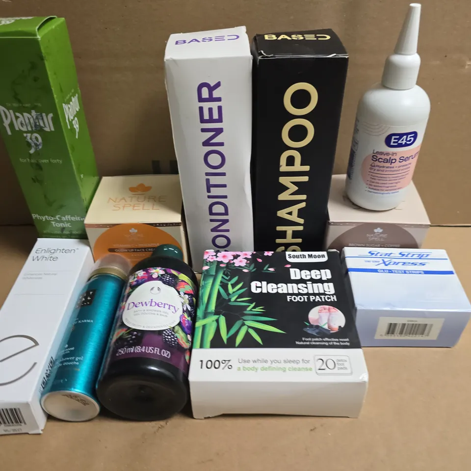 APPROXIMATELY 15 ASSORTED HEALTH & BEAUTY PRODUCTS TO INCLUDE SHAMPOO'S , FOOTPATCH AND NATURE SPELL