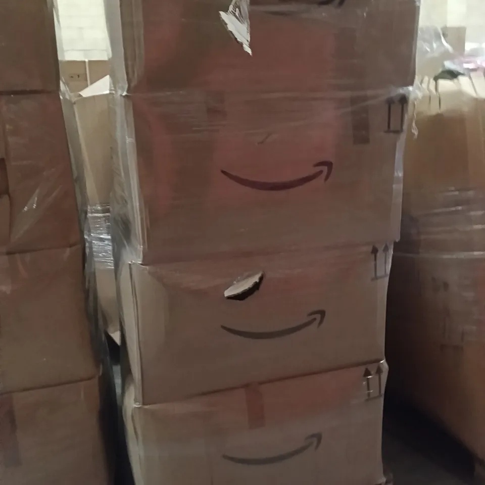 PALLET CONTAINING A LARGE QUANTITY OF RED NOSE DAY STAINLESS STEEL TUMBLERS