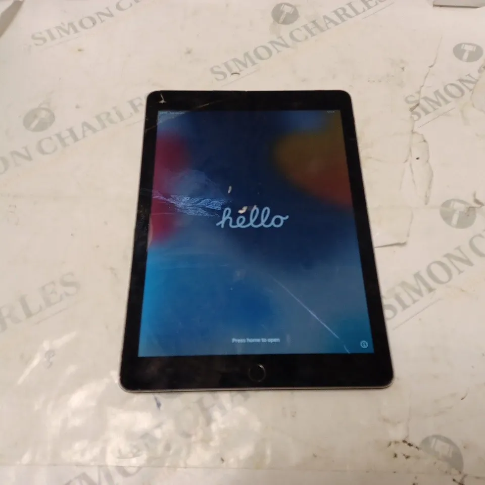 APPLE IPAD IN GREY MODEL A1567