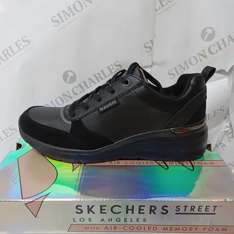 BOXED SKECHERS BILLION TRAINERS, BLACK - SIZE 6