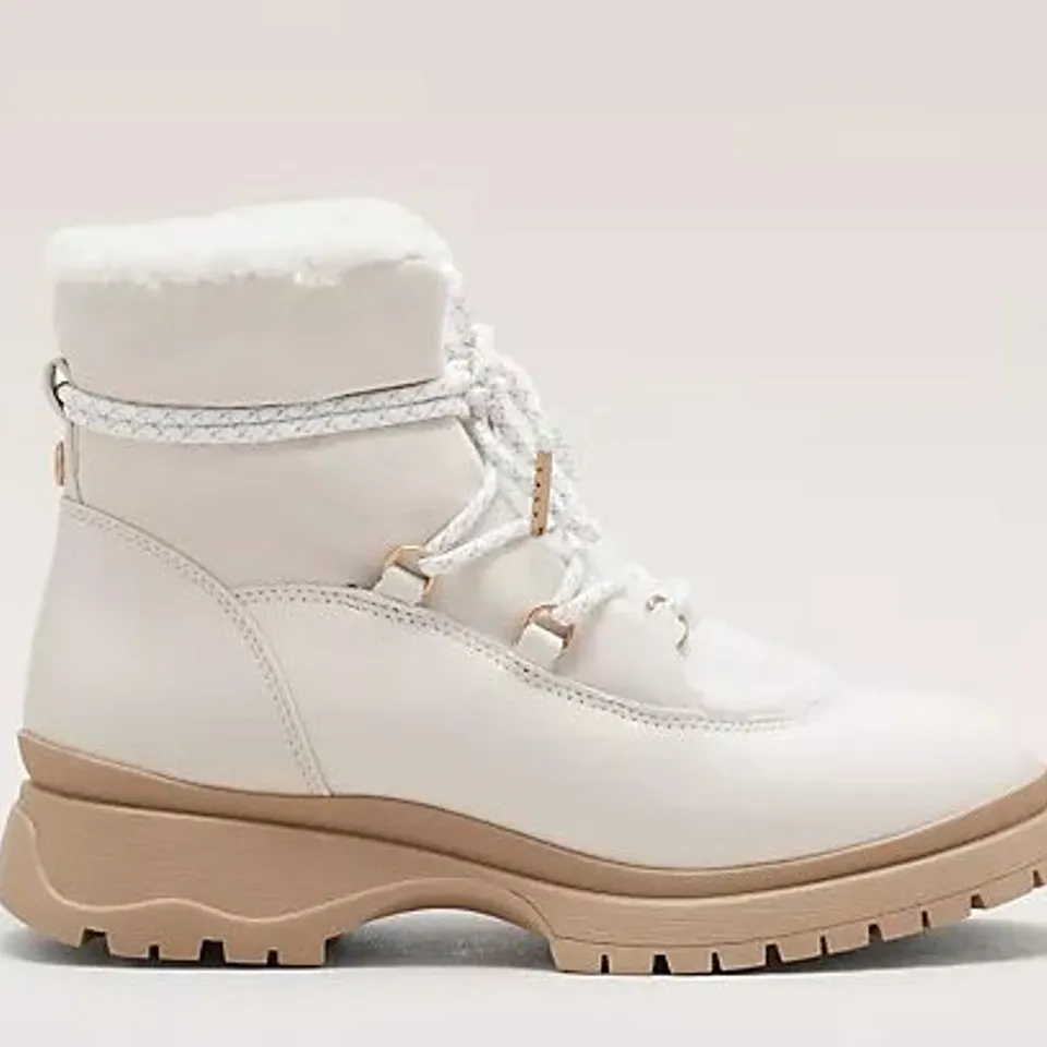 MODA IN PELLE ZERMATT BOOT OFF WHITE SIZE 4