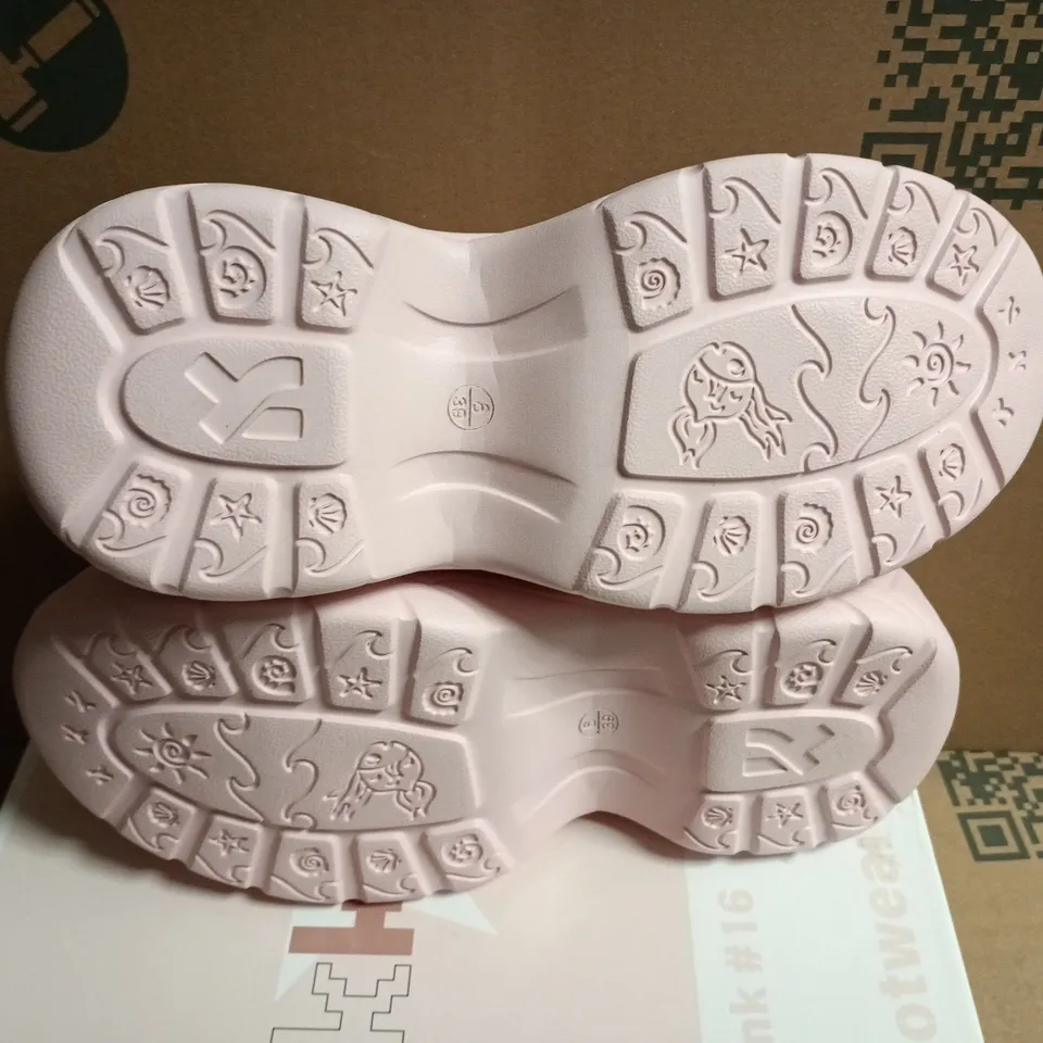 BOXED KOI JENNI STRIKER PINK CHUNKY BUBBLE TRAINERS – UK 6