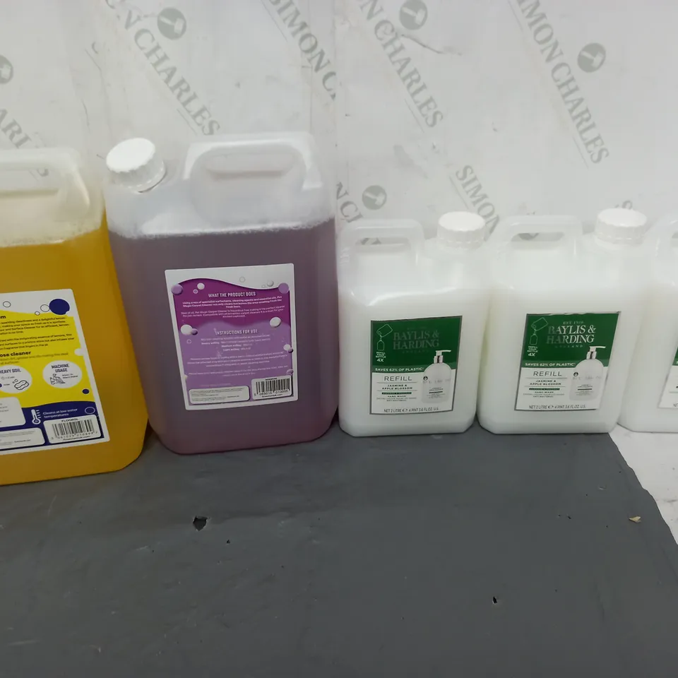 TOTE OF ASSORTED LIQUIDS TO INCLUDE BAYLIS&HARDING HANDWASH REFILL AND FLOW CHEM ALL PURPOSE CLEANER - COLLECTION ONLY 