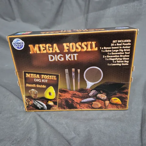 MEGA FOSSIL DIG KIT 