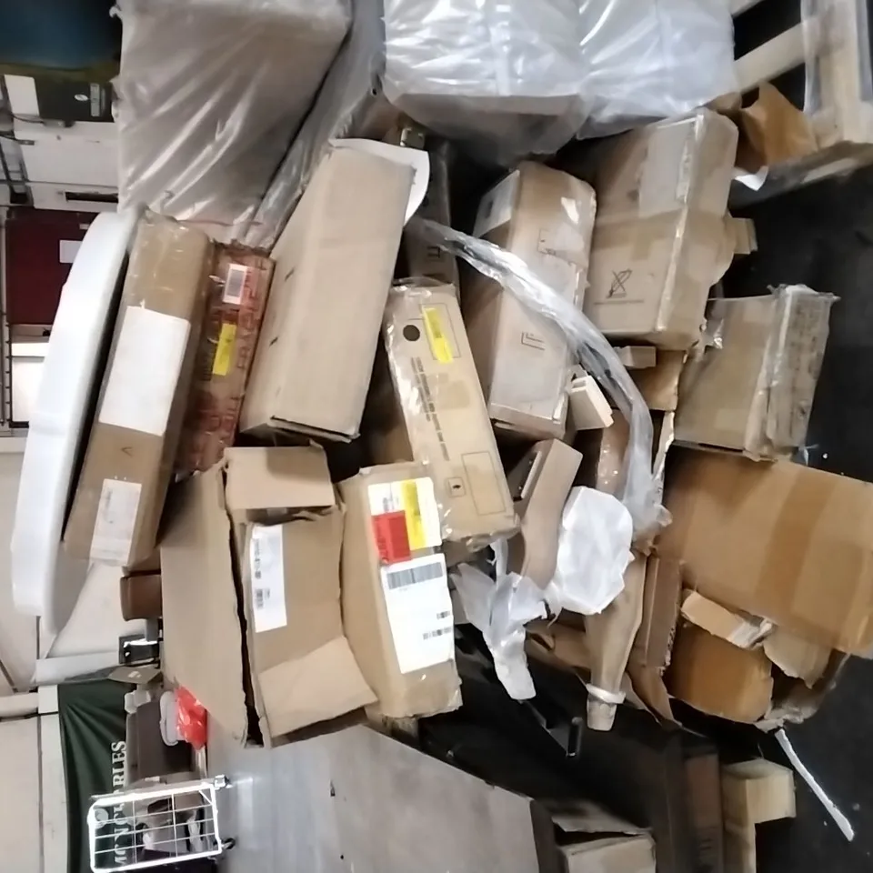PALLET OF ASSORTED BOXED FURNITURE INCLUDING,  DINING TABLE TOP , SIDEBOARD, 135CM BED , TV UNIT , 4DT6 STORAGE BED 