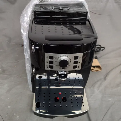 DELONGHI MAGNIFICA S
