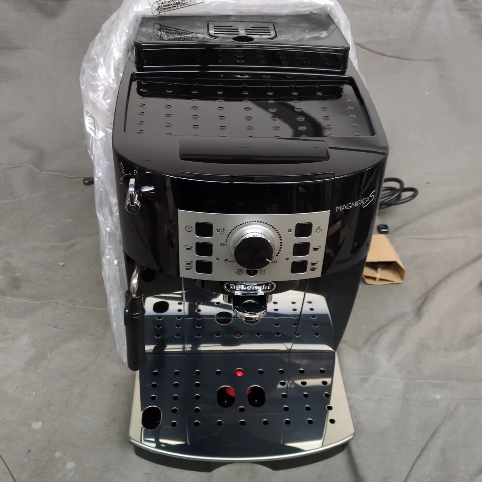 DELONGHI MAGNIFICA S