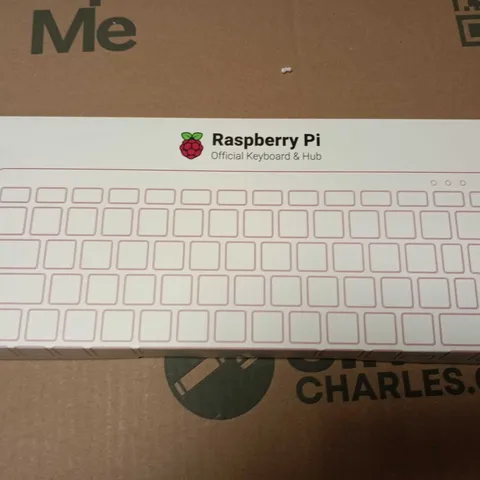RASPBERRY PI OFFICIAL KEYBOARD & HUB – WHITE 