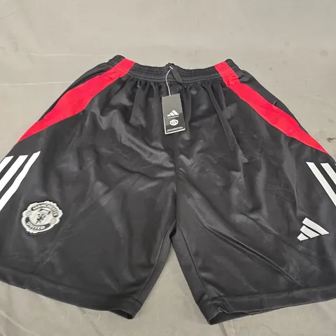 ADIDAS MANCHESTER UNITED FOOTBALL SHORTS β BLACK WITH RED SIDE STRIPES, UK 2XL