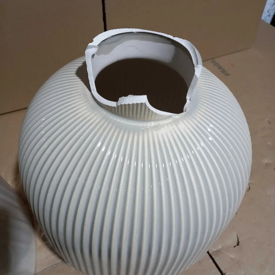 JOHN LEWIS COUNTRY RIB TABLE LAMP CREAM