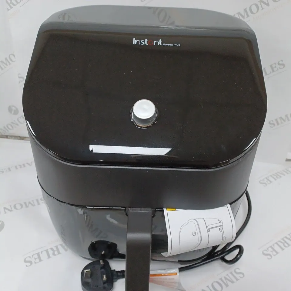 BOXED INSTANT VORTEX PLUS 6 IN 1 AIR FRYER