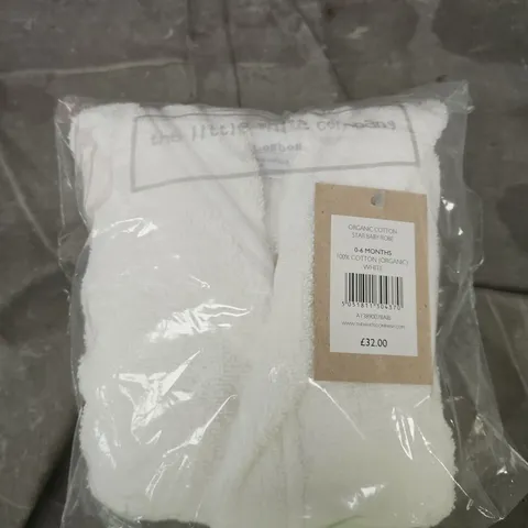 THE LITTLE WHITE ORGANIC COTTON STAR BABY ROBE, WHITE, 0–6 MONTHS