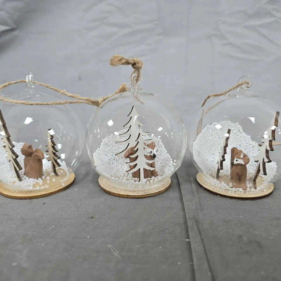 SET OF 3 GLASS SNOW AND FOX BAUBLES