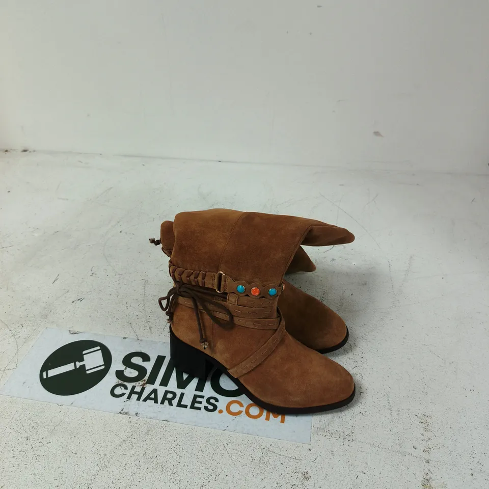  JOE BROWN UK 4 BROWN SUEDE ANKLE BOOTS WITH WRAP STRAP AND TURQUOISE/ORANGE BEAD EMBELLISHMENTS 