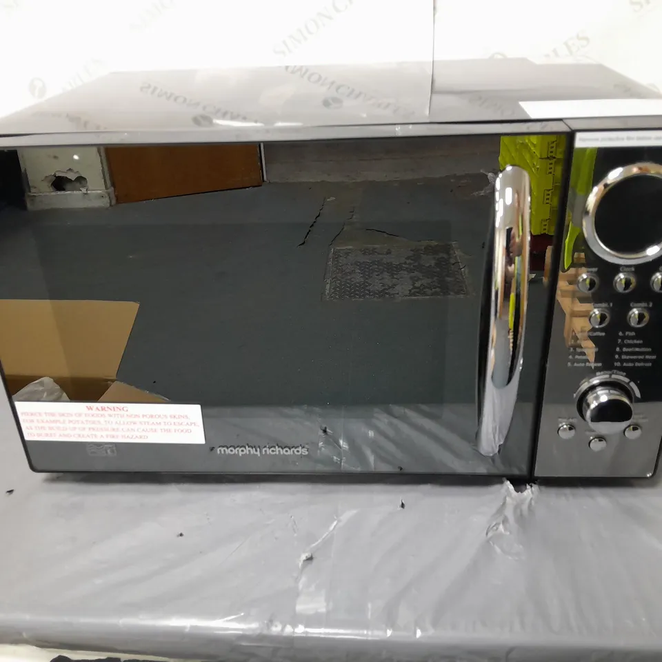 BOXED MORPHY RICHARDS 900W DIGITAL GRILL BLACK 23 LITRES - COLLECTION ONLY