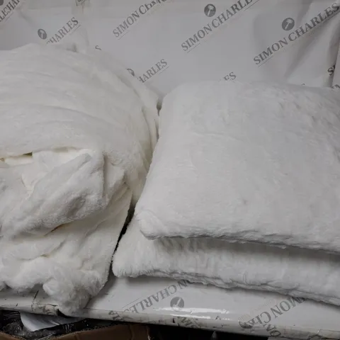 K BY KELLY HOPPEN LUXURY FAUX FUR THROW & SET OF 2 CUSHIONS IN WHITE 
