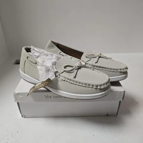 DR KELLER LADIES COMFORT CASUALS – GREY, UK SIZE 6