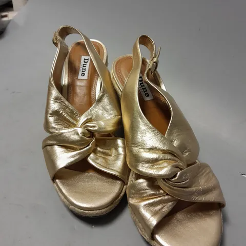 DUNE LONDON KAZOO LEATHER WEDGE SANDAL SIZE 5 IN GOLD