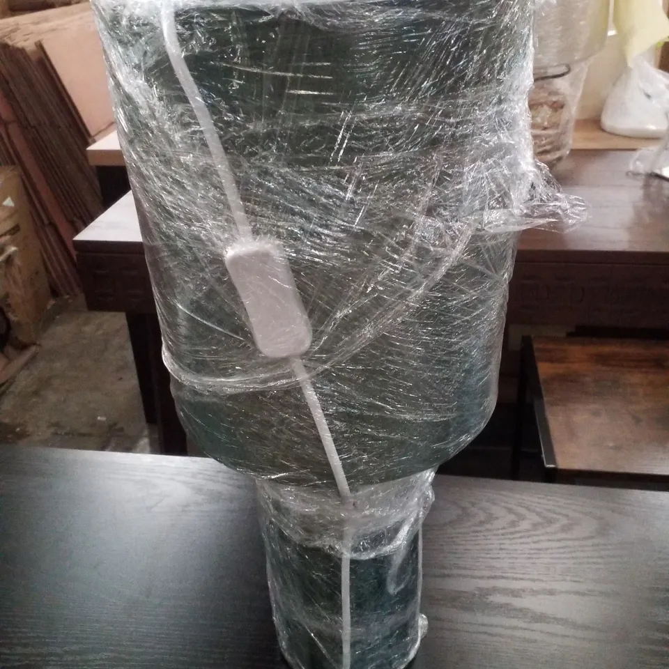 BRACAN 1LT TABLE LAMP WITH MATCHING SHADE - OLIVE GREEN  