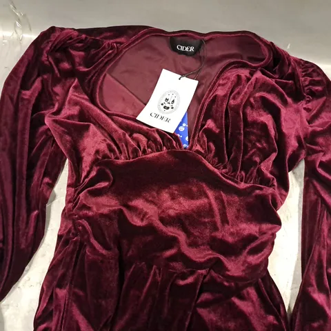 CIDER VELVET JUMPSUIT IN WINE RED SIZE SMALL