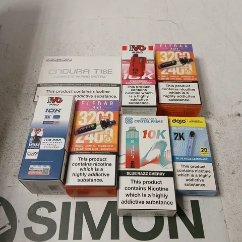 APPROXIMATELY 20 ASSORTED E-CIGARETTE & VAPING ITEMS IN VARIOUS BRANDS TO INCLUDE ELFBAR, IVG, DOJO ETC
