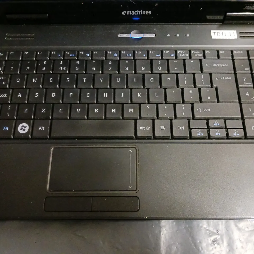 EMACHINES E525 LAPTOP