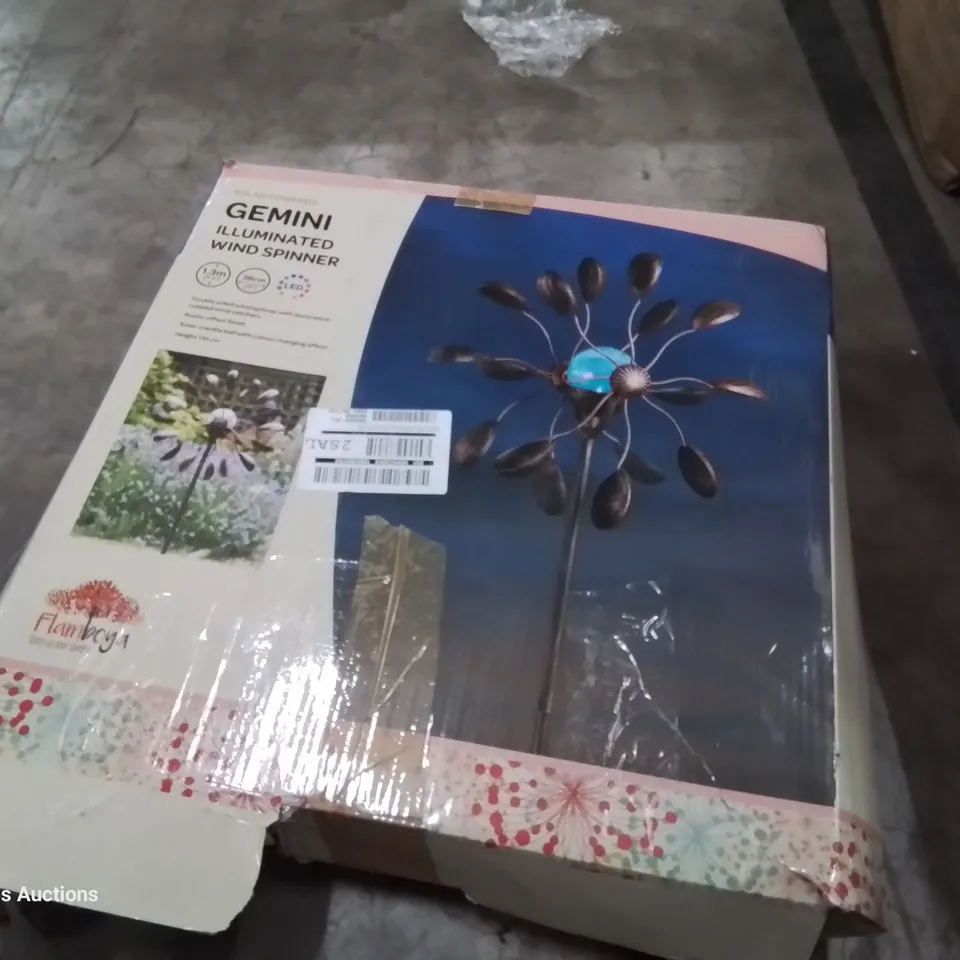 BOXED GEMINI ILLUMINATED WIND SPINNER