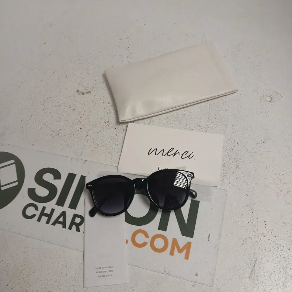 LE SPECS SUNGLASSES – BLACK FRAME, 