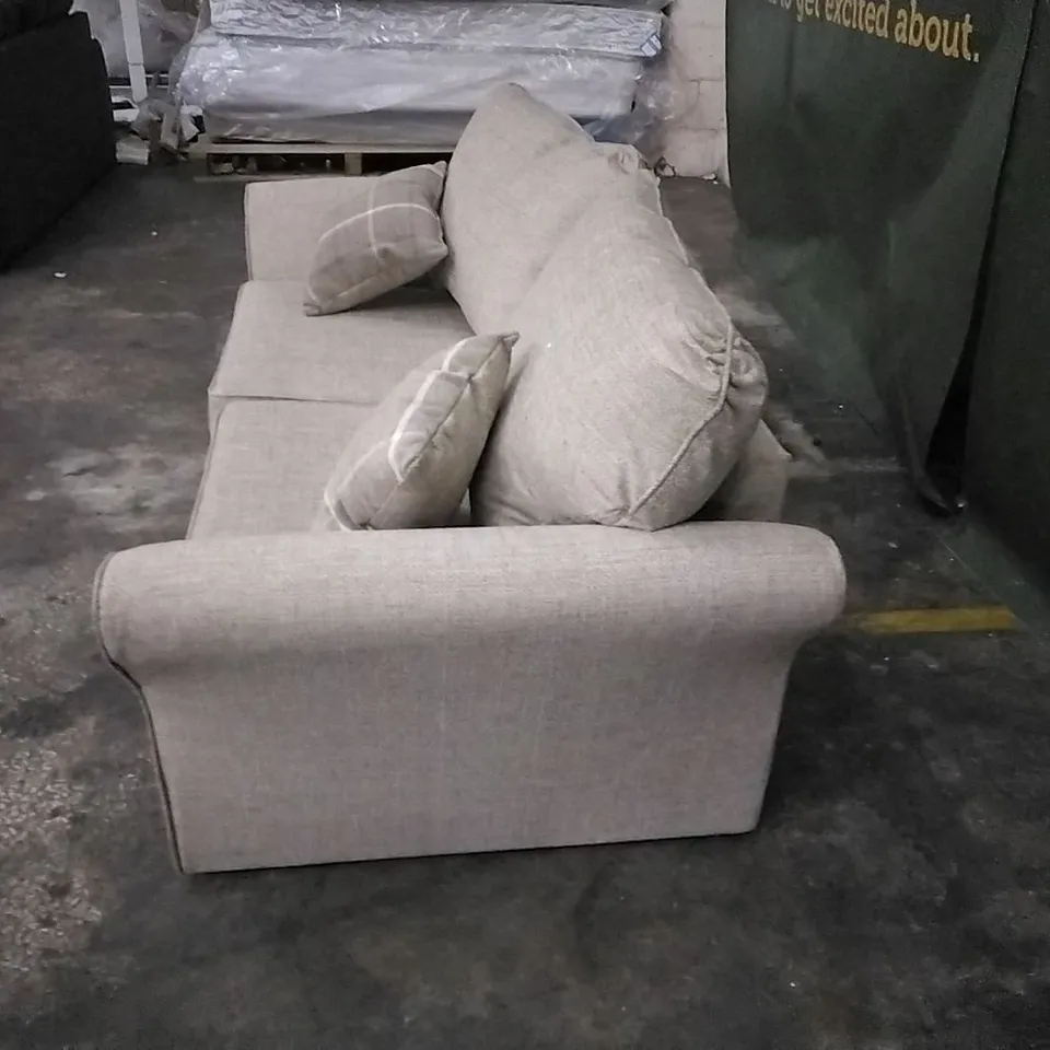 QUALITY DESIGNER ALSOP 2 SEATER FABRIC SOFA IN NATURAL OR SILVER. 