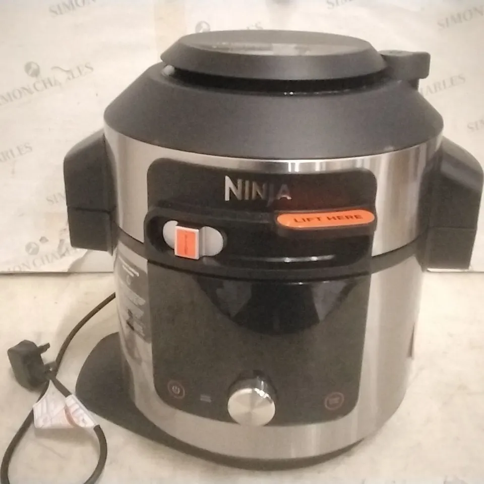 BOXED NINJA FOODI SMARTLID 7.5L 15 IN 1 MULTI COOKER & AIR FRYER