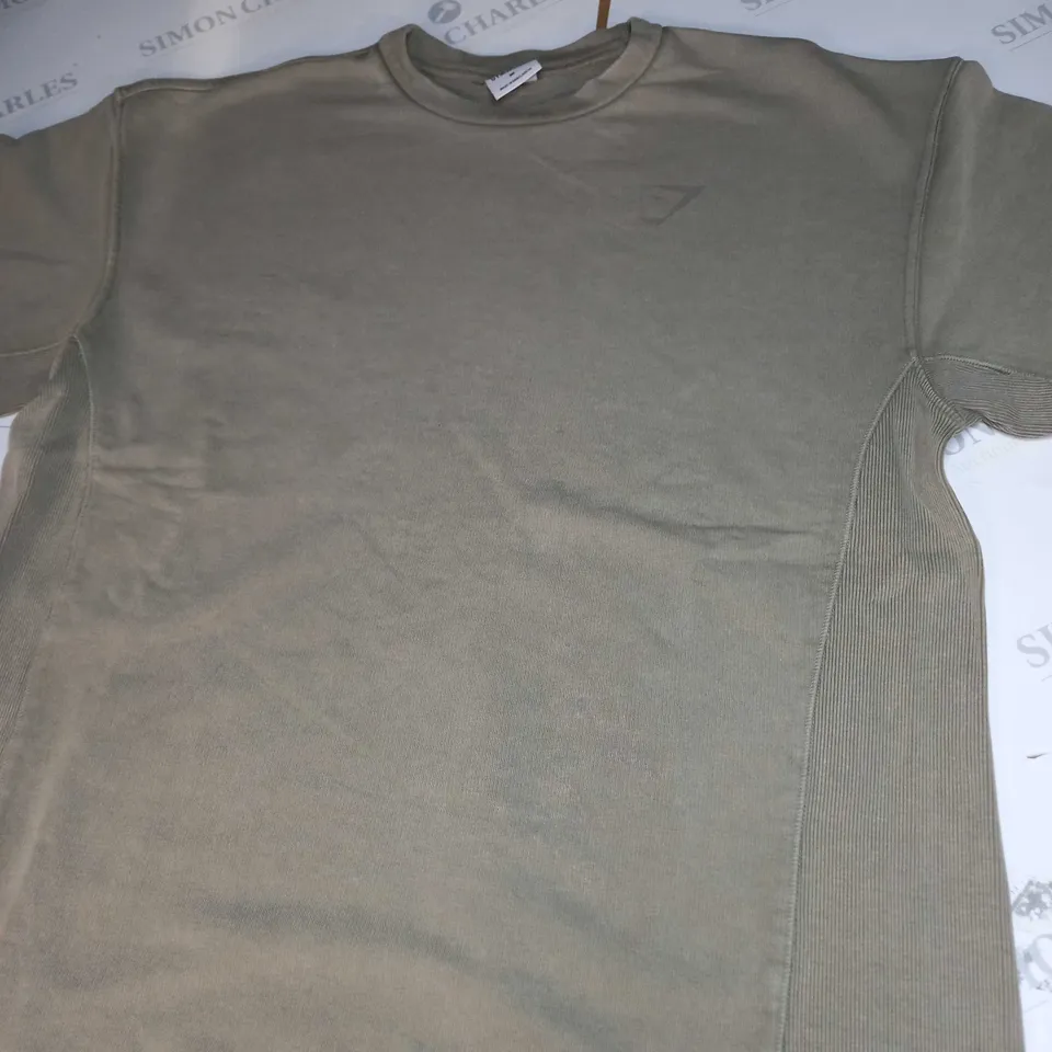 GYMSHARK SWEATSHIRT SIZE M