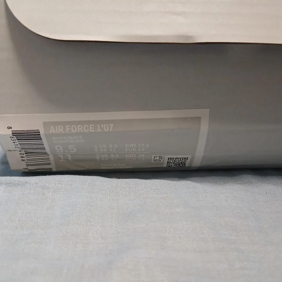 NIKE AIR FORCE 1 '07 WHITE SNEAKERS – UK 8.5 (US 9.5)