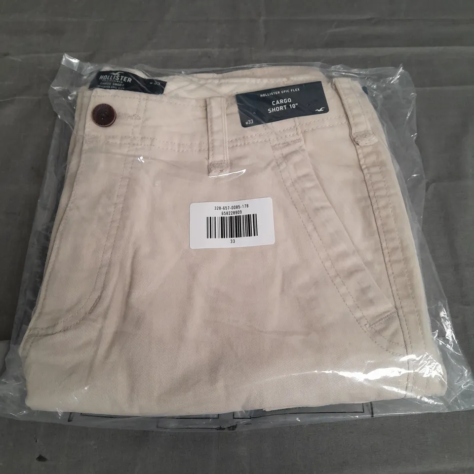 SEALED HOLLISTER CARGO SHORT 10 IN TAN - W33
