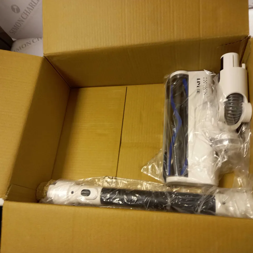 DIYUTO CORDLESS STICK VACUUM CLEANER BC-Q5S BOXED 