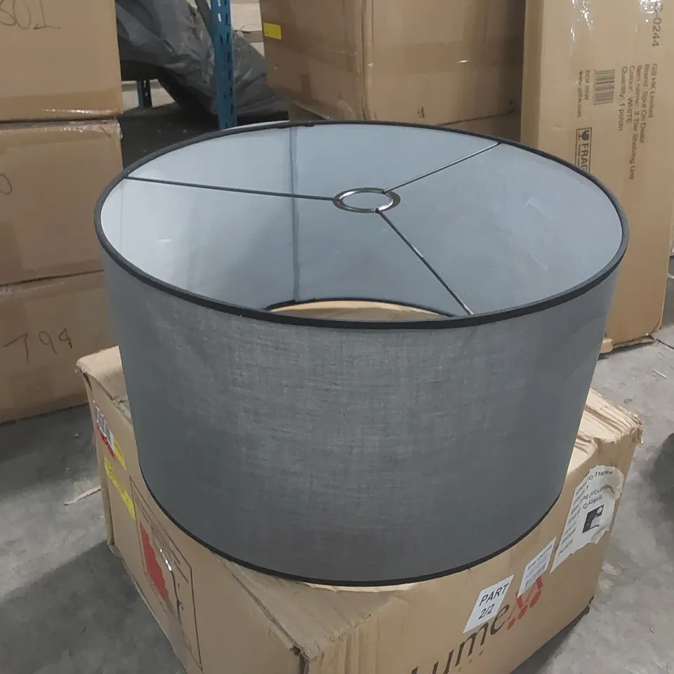 BOXED LARGE LAMP SHADE FOR A FLOOR-STANDING LAMP