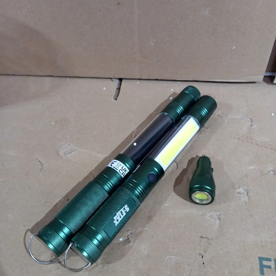 SFIXX SET OF GREEN LED TORCHES